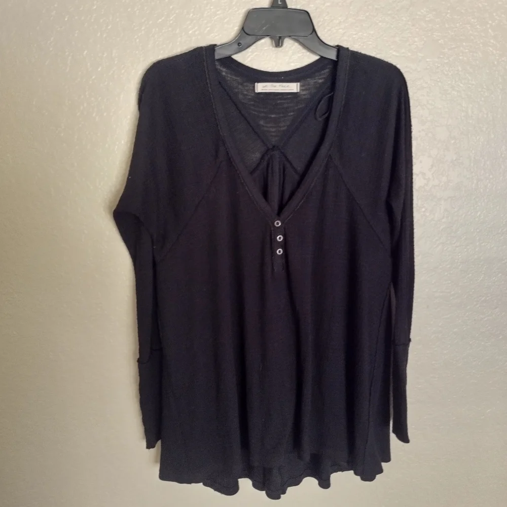 Free People we the free Citrine Textured Cotton Blend Top Black Sz M